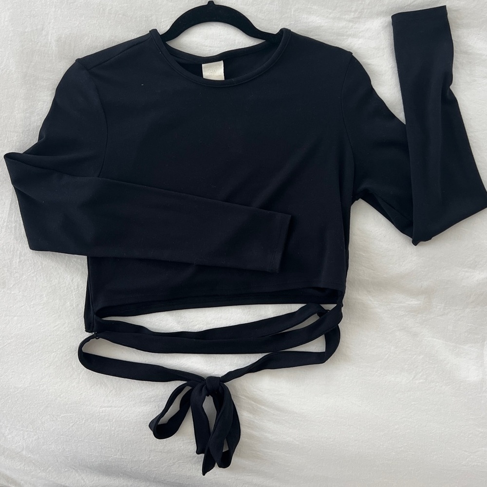 Black H&M crop long sleeve with wrap around tie